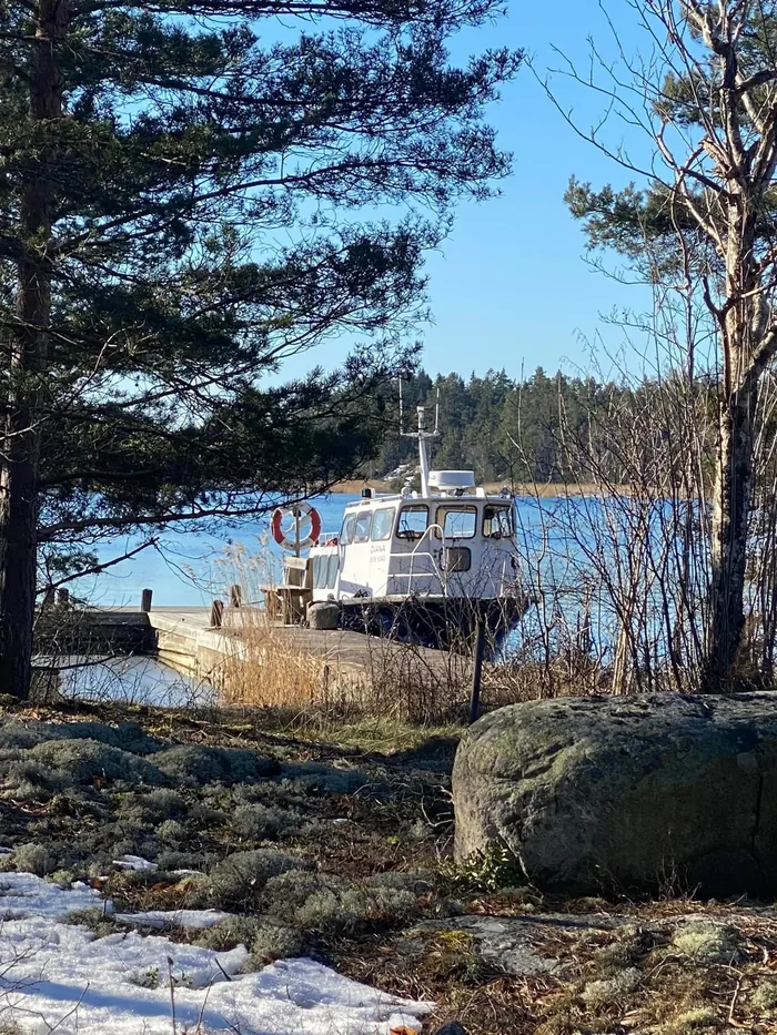 Skärgårdsbåt i Stockholms mellanskärgård
