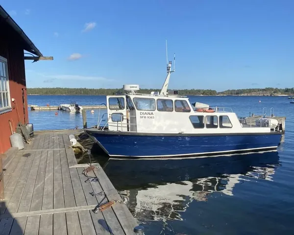 Båttaxin Diana